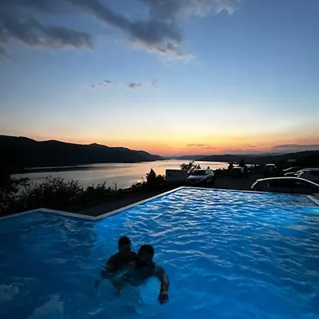Hotel Pensiunea 4*